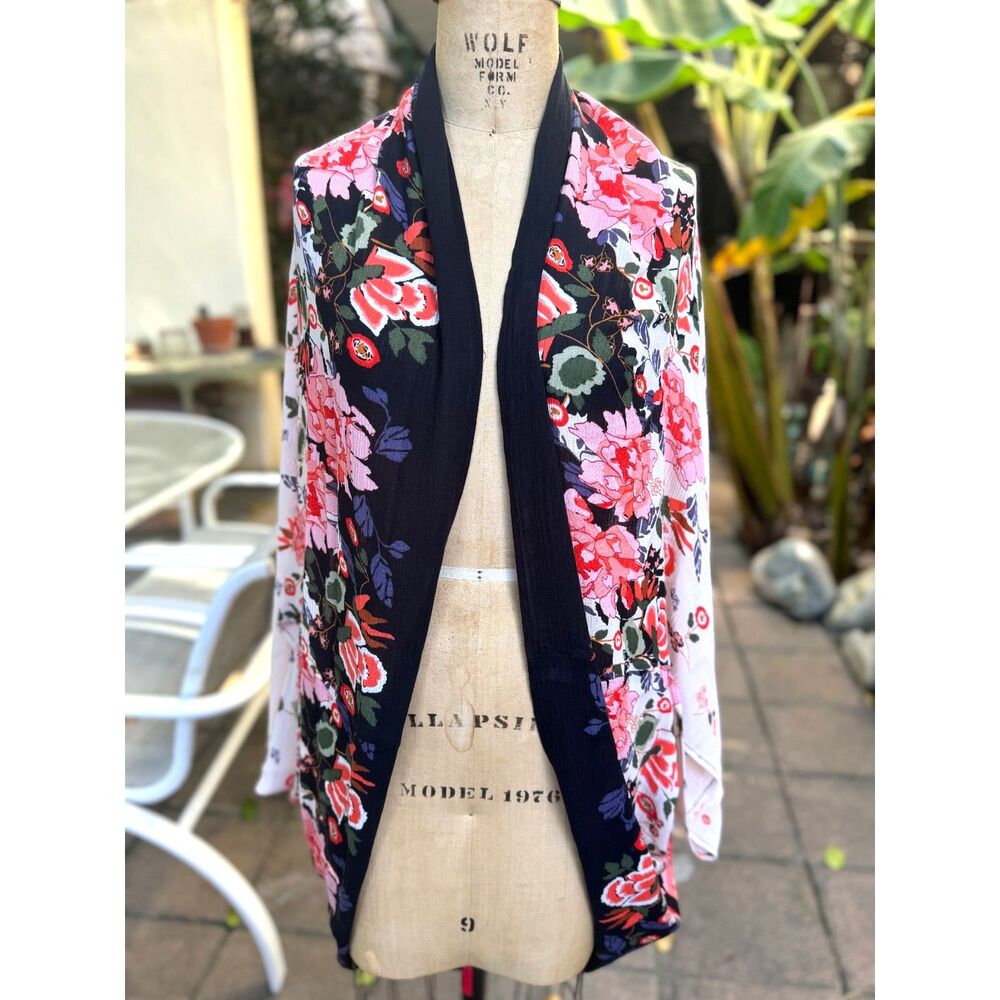 Anthropologie Akemi + Kin Gardener Bohemian Floral Kimono Open Frnt Cardgn SZ OS